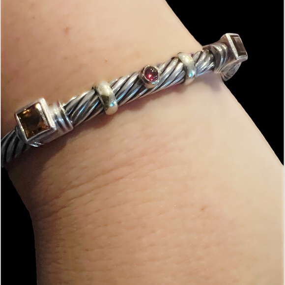 David Yurman
Garnet & Citrine 14k and Silver Renaissance Cable Bracelet - Picture 5 of 6